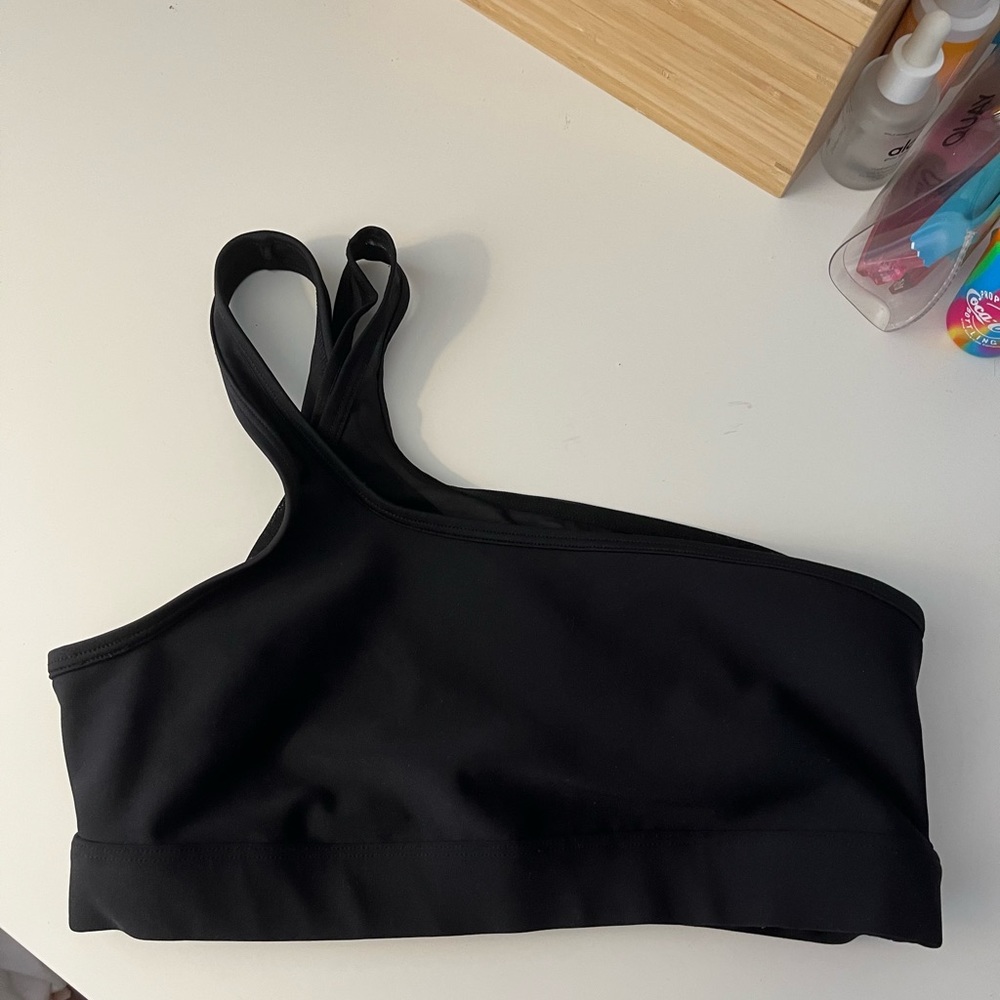One shoulder airlift bra Alo